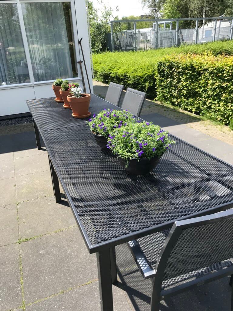 Tafel met bloemen